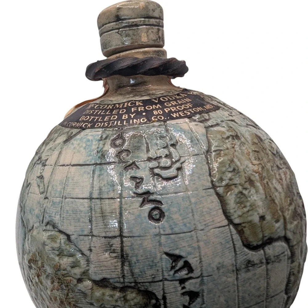 Vintage Creative World Decanter with Stand Ceramic Liquor Bottle Barware Italy